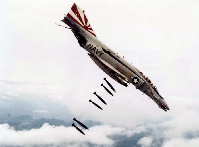 F-4B_VF-111_dropping_bombs_on_Vietnam.jpg
