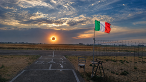 GAT - Taranto 12 Agosto 2026 - Voli all'eclissi - Foto modificata con l'IA